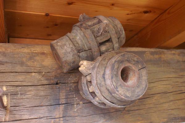 Mozzo ruota carro per